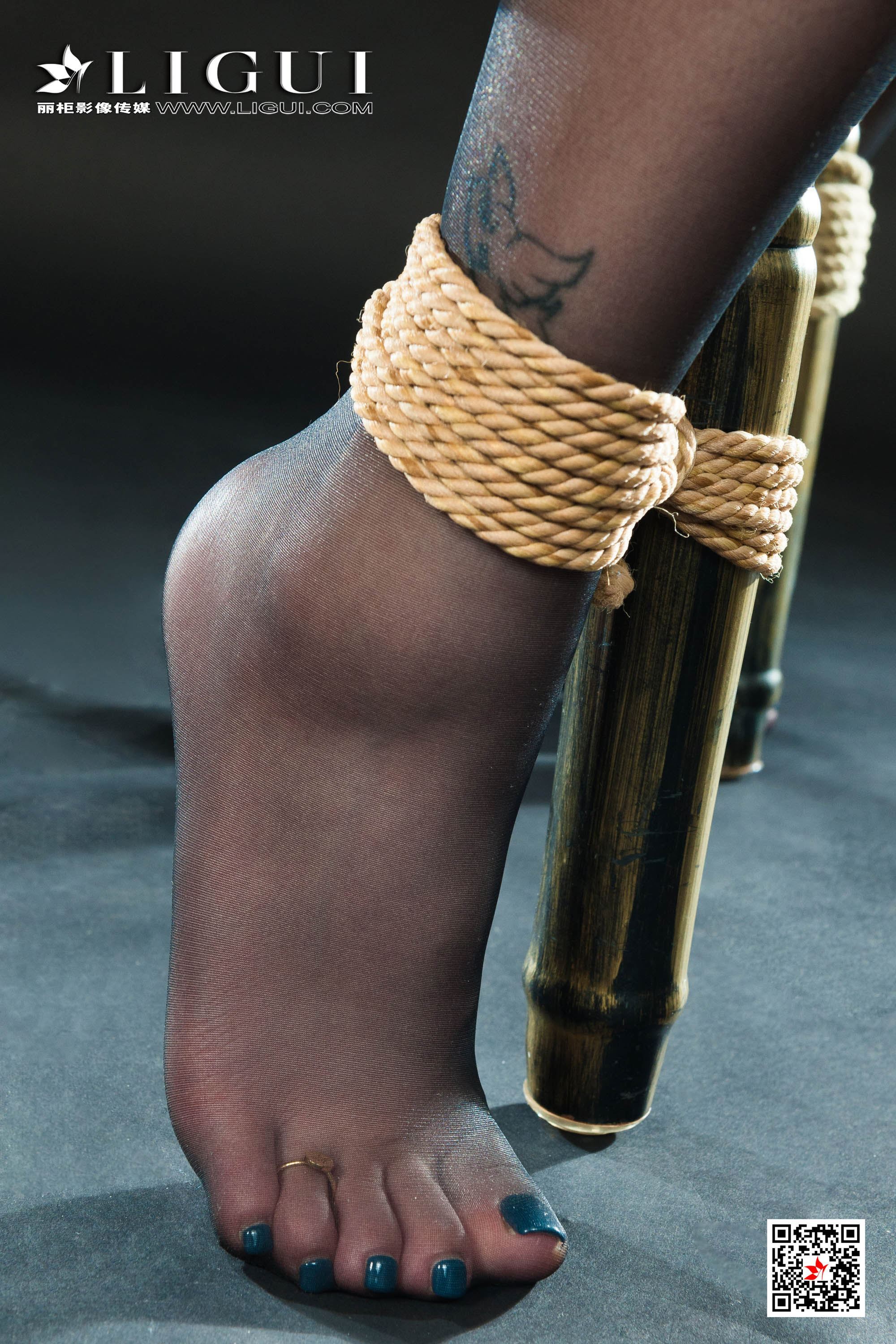 Ligui丽柜  2020.11.27《惩戒秘书》多多